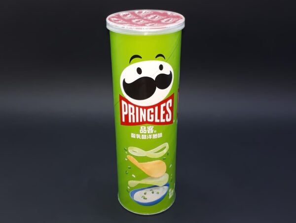 Чипсы Pringles со вкусом сметаны и лука 110гр (20) Китай